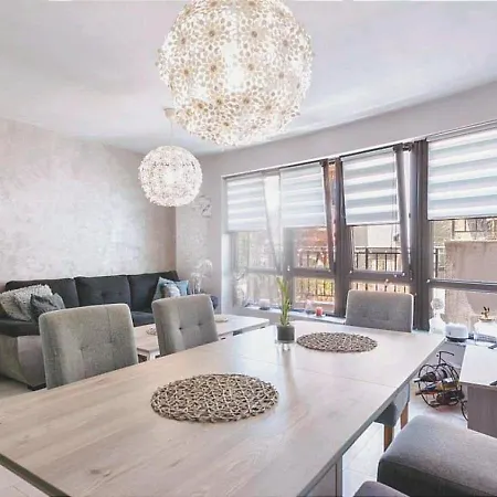 Cozy Summer Breeze Apartment *